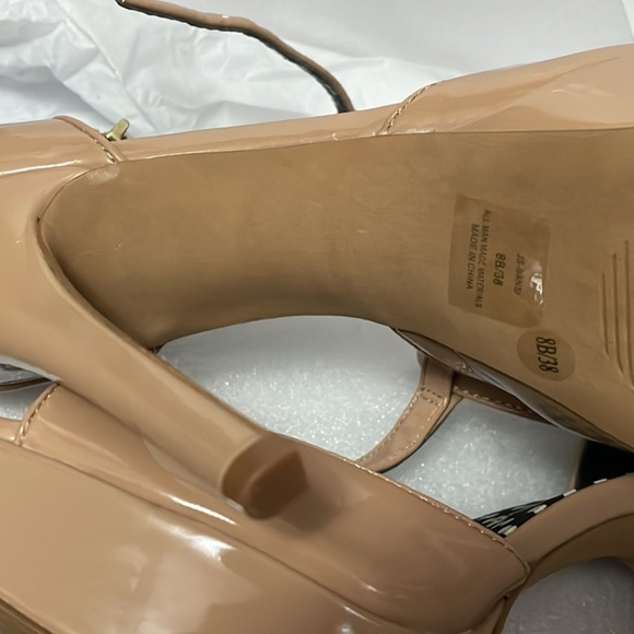 High hells - Picture 3 of 3